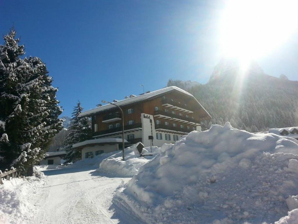 Park Hotel Mater Dei Pozza di Fassa Εξωτερικό φωτογραφία